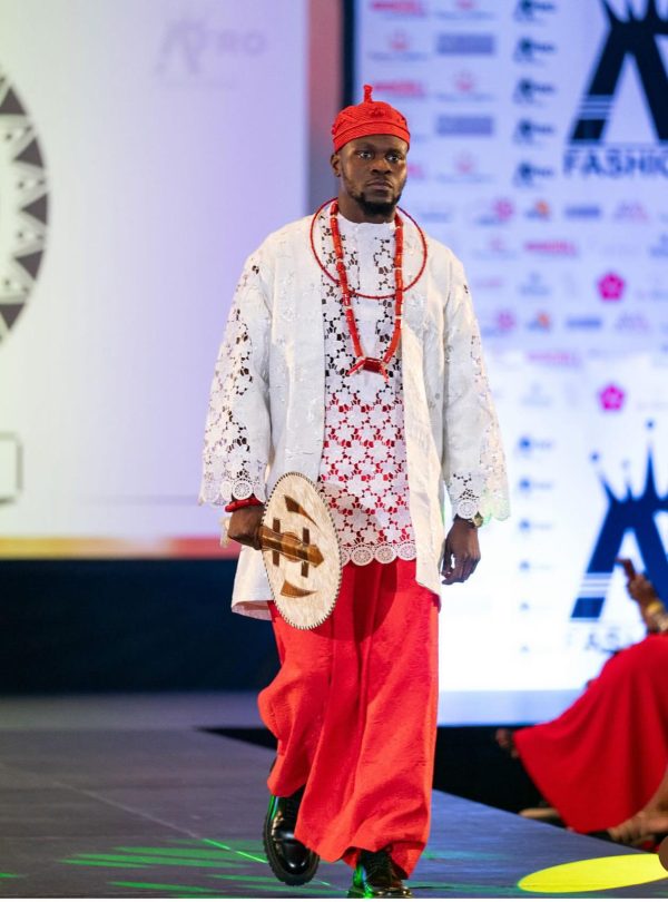 Crown of Heritage Collection – The Oba’s Legacy Ensemble - Image 3